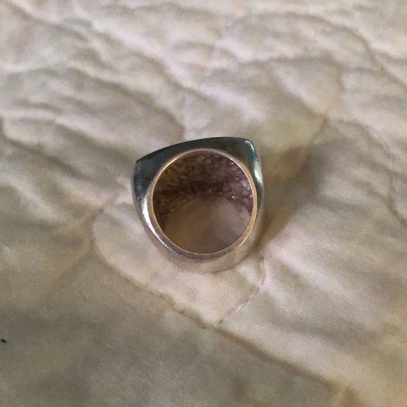Hefty silver ring - Picture 2 of 4